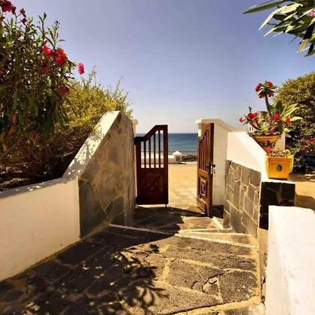 Hogar Palmera With Pool & * Playa Honda (Lanzarote)