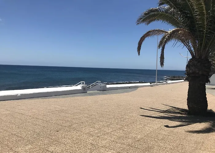 Hogar Palmera With Pool & شقة بلايا هوندا