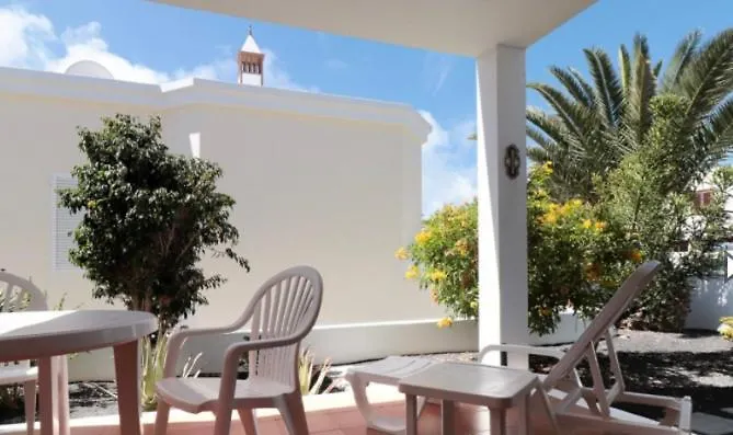 Hogar Palmera With Pool & Apartamento Playa Honda (Lanzarote)