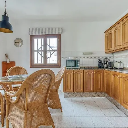 Апартаменты Hogar Palmera With Pool &